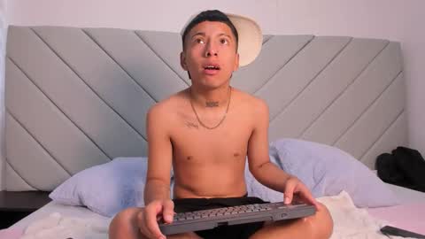 little_kris1 online show from 10-18-25, 12:28