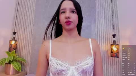 Snapshot of little_melody1 chatting on 06-30-26, 01:12 little_melody1 online show from 06-30-26, 01:12