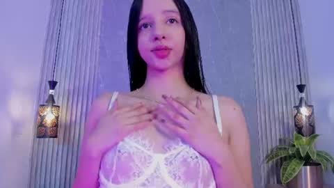 Snapshot of little_melody1 chatting on 07-22-26, 12:41 little_melody1 online show from 07-22-26, 12:41