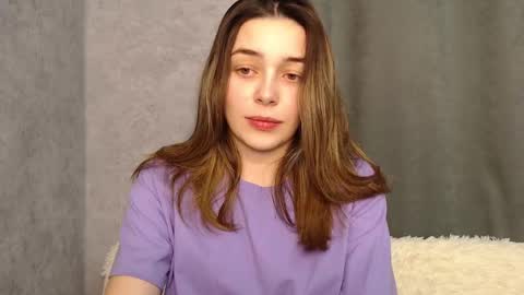 Mia   Im online every day 1530 PM in New York  2030 PM in London online show from 12-23-24, 08:14