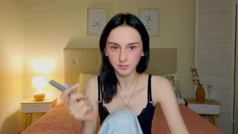 Snapshot of little_mollee chatting on 10-03-25, 04:15 little_mollee online show from 10-03-25, 04:15