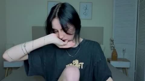 little_mollee online show from 11-12-25, 10:09