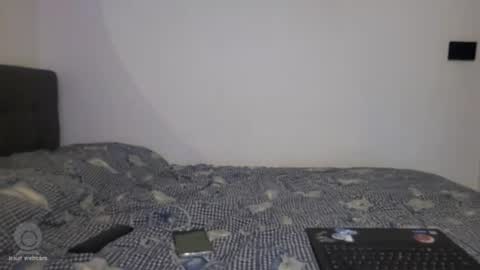 Snapshot of little_sakuraxxx chatting on 11-23-25, 02:22 GiuliaFrancesco online show from 11-23-25, 02:22