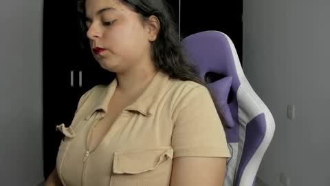 Snapshot of little_shaara chatting on 01-29-25, 07:32 Shaara online show from 01-29-25, 07:32