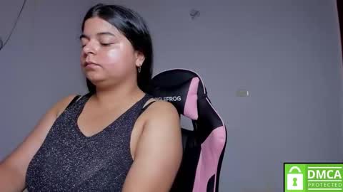 Snapshot of little_shaara chatting on 10-02-25, 08:38 Shaara online show from 10-02-25, 08:38