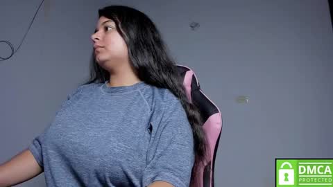 Snapshot of little_shaara chatting on 10-10-25, 08:57 Shaara online show from 10-10-25, 08:57