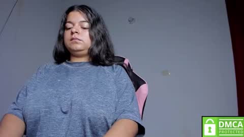 Snapshot of little_shaara chatting on 10-15-25, 08:58 Shaara online show from 10-15-25, 08:58