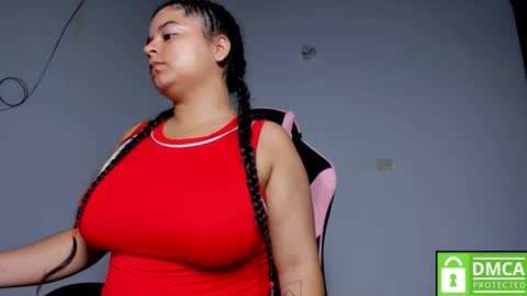 Snapshot of little_shaara chatting on 11-27-25, 09:11 Shaara online show from 11-27-25, 09:11