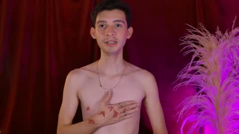 Snapshot of little_twiink chatting on 05-06-26, 12:30 Juan Ferrer online show from 05-06-26, 12:30