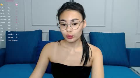 Kwan online show from 10-07-25, 01:30