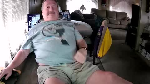 Snapshot of littled83057 chatting on 11-01-25, 04:53 Littled83057 online show from 11-01-25, 04:53