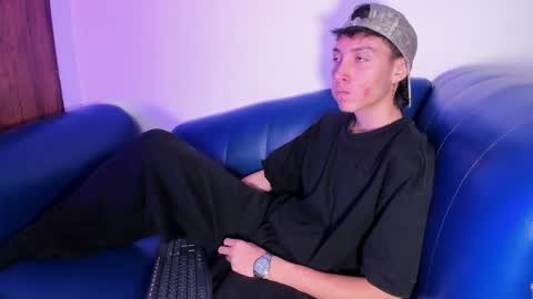 DANNY online show from 04-19-26, 03:00