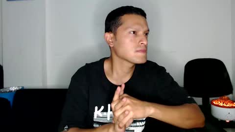 Manu online show from 02-10-25, 03:03