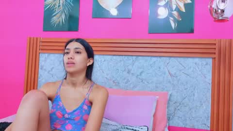 Snapshot of littlee_emilyy_ chatting on 03-24-26, 12:43 Emily online show from 03-24-26, 12:43