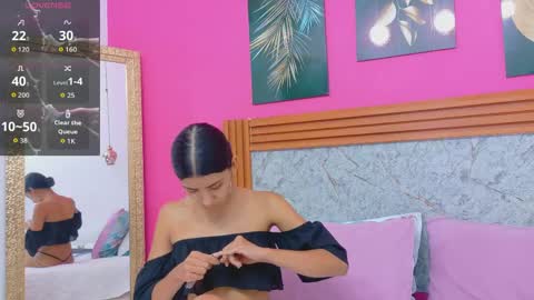 Snapshot of littlee_emilyy_ chatting on 04-17-26, 01:03 Emily online show from 04-17-26, 01:03