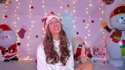 Snapshot of littlee_emma_ chatting on 12-30-24, 09:16 littlee_emma_ online show from 12-30-24, 09:16