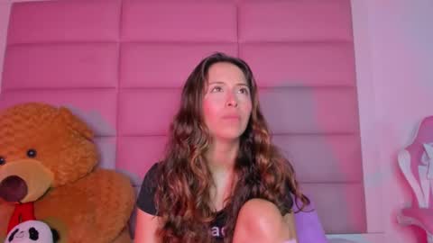 Snapshot of littlee_emma_ chatting on 03-02-25, 09:10 littlee_emma_ online show from 03-02-25, 09:10