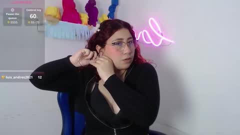 Snapshot of littlee_red chatting on 10-22-25, 12:49 Angel online show from 10-22-25, 12:49