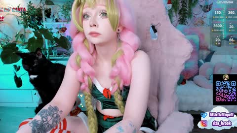 Riza Riri Puff  online show from 12-26-24, 02:22