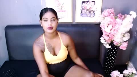 Snapshot of littleindianmilf chatting on 02-25-25, 12:13 littleindianmilf online show from 02-25-25, 12:13