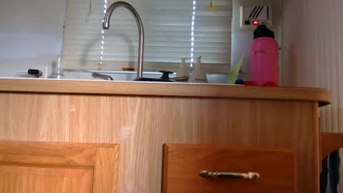 littleleo_96 online show from 11-20-25, 05:45