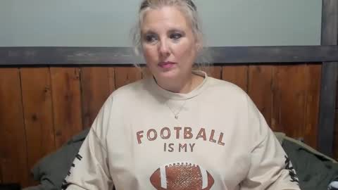 lisanixs online show from 09-19-25, 05:13