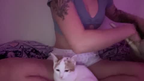 Snapshot of littlelovesbig chatting on 10-09-25, 05:44 littlelovesbig online show from 10-09-25, 05:44