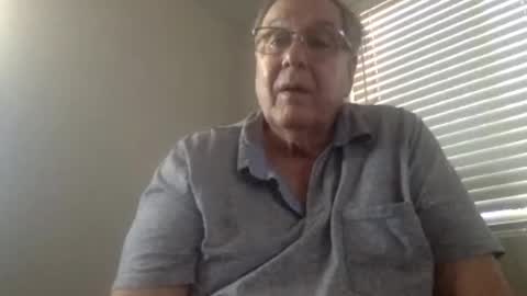 Snapshot of littlemaff chatting on 06-27-26, 05:51 Maff online show from 06-27-26, 05:51