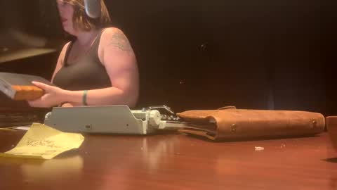 littlemissmee online show from 03-23-26, 06:06