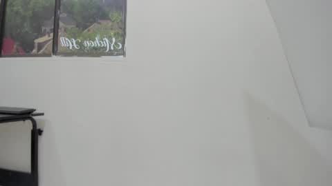 im olivia IG littleolivia01 online show from 02-06-25, 12:48