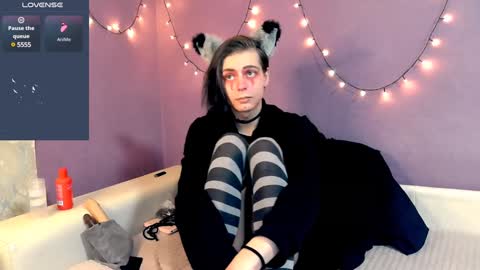 Snapshot of littlepinkcat chatting on 02-01-25, 07:13 Felix online show from 02-01-25, 07:13
