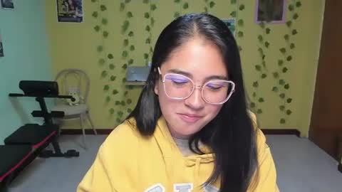 Snapshot of littleprety6969 chatting on 08-09-26, 02:46 Mia Wednesday to Sunday 730 am to 1030 am Colombian Hour D online show from 08-09-26, 02:46