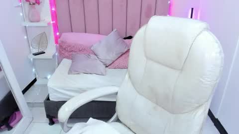  sofii  online show from 10-02-25, 09:11