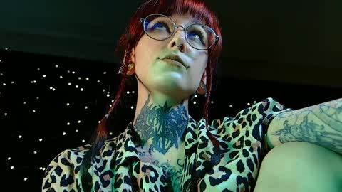 Niki  free tg channel with some photos gifs and info about streams  online show from 12-24-24, 06:39