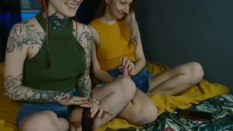 Niki  free tg channel with some photos gifs and info about streams  online show from 02-10-25, 07:49