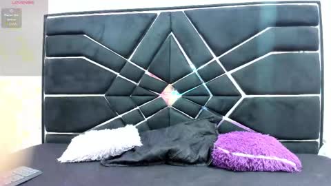 Sussy  online show from 09-19-25, 11:44