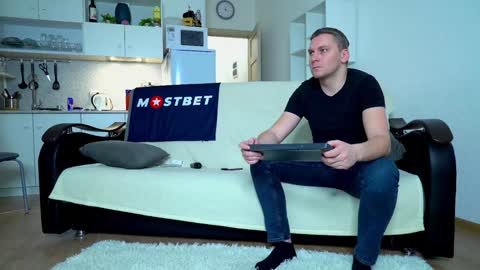 Snapshot of littlesweettifany chatting on 12-20-24, 08:49 Little Tifany online show from 12-20-24, 08:49