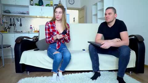 Snapshot of littlesweettifany chatting on 02-12-25, 09:20 Little Tifany online show from 02-12-25, 09:20