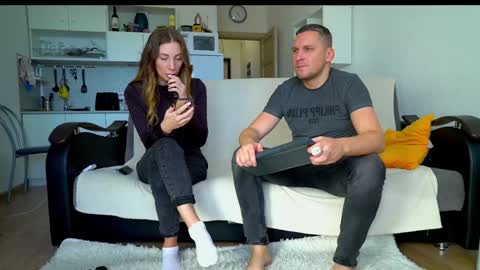 Snapshot of littlesweettifany chatting on 10-17-25, 10:40 Little Tifany online show from 10-17-25, 10:40