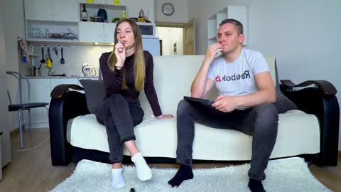 Snapshot of littlesweettifany chatting on 10-29-25, 10:50 Little Tifany online show from 10-29-25, 10:50