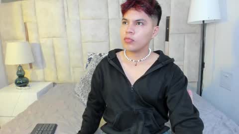  ZANE  online show from 12-03-25, 11:52