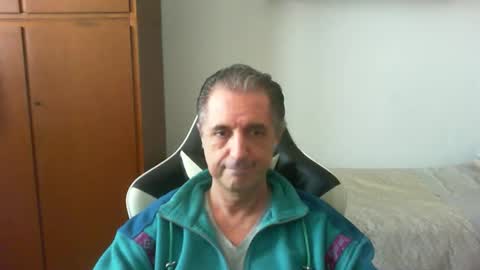 Snapshot of liuk53 chatting on 04-26-26, 12:14 liuk53 online show from 04-26-26, 12:14