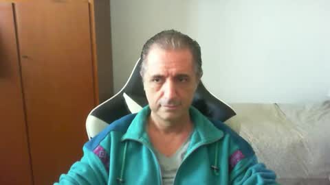 Snapshot of liuk53 chatting on 05-01-26, 12:54 liuk53 online show from 05-01-26, 12:54