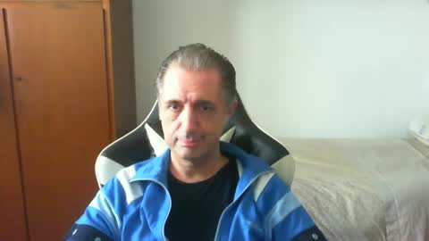 Snapshot of liuk53 chatting on 05-03-26, 01:06 liuk53 online show from 05-03-26, 01:06