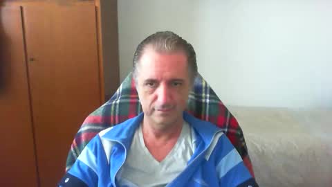 Snapshot of liuk53 chatting on 05-13-26, 12:13 liuk53 online show from 05-13-26, 12:13