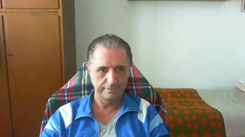 Snapshot of liuk53 chatting on 05-18-26, 12:00 liuk53 online show from 05-18-26, 12:00