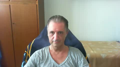 Snapshot of liuk53 chatting on 05-23-26, 12:20 liuk53 online show from 05-23-26, 12:20