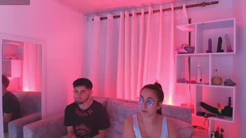 Angie and Sebas online show from 05-26-26, 11:12