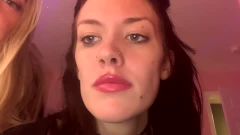 livingdeadgrl13 online show from 10-20-25, 07:20