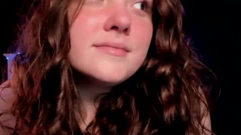 Snapshot of livinsubspace chatting on 09-28-25, 06:57 Liv online show from 09-28-25, 06:57